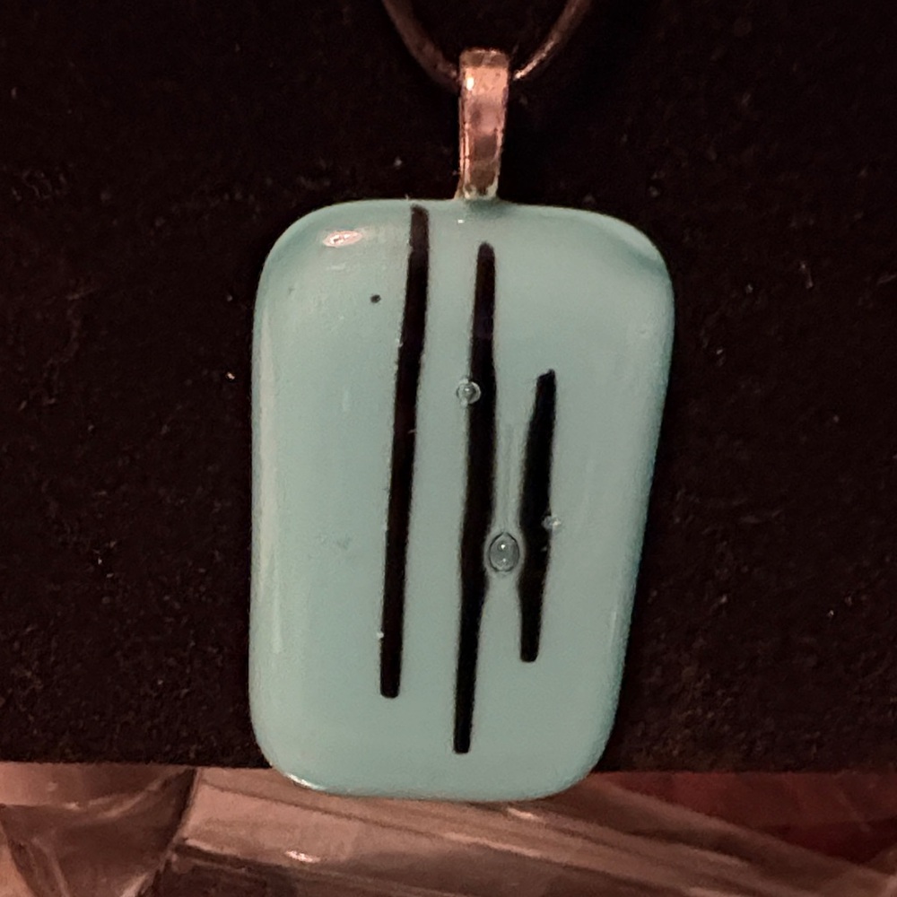 Turquoise color art glass with sterling silver 925 on clasp, Pendant Necklace - Picture 3 of 7
